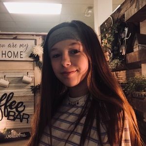 Meet your Posher, Avery